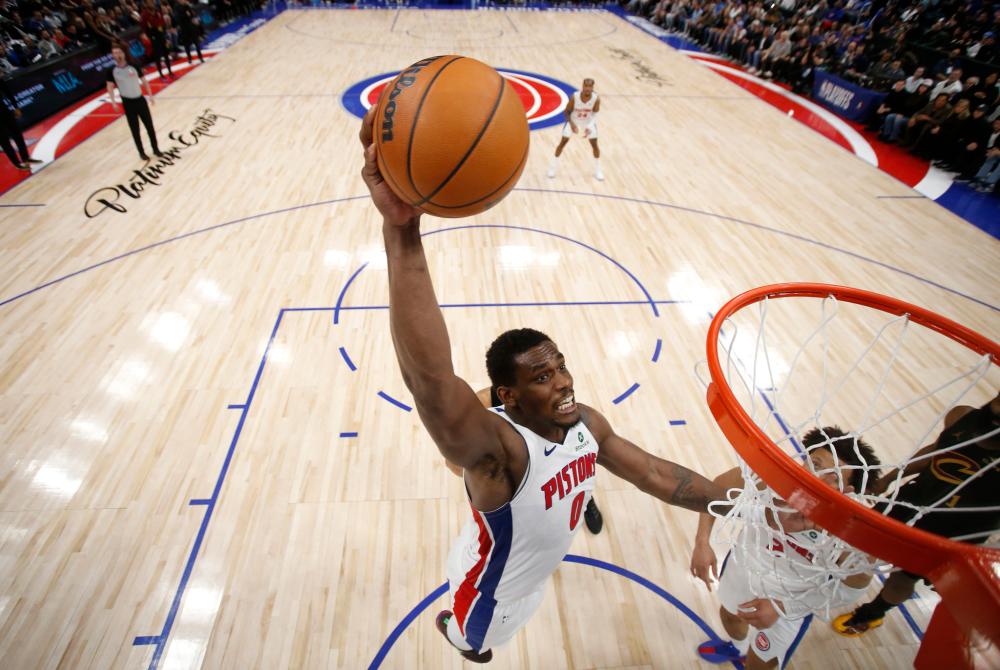 NBA G联赛惊险收官 杰弗里斯末节狂砍16分助斯托克顿绝杀南湾湖人